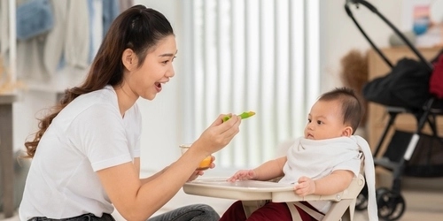 Panduan Jadwal Makan Bayi 7 Bulan dan Cara Membuatnya