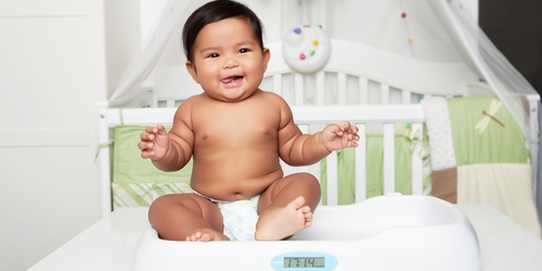 Berat Badan Bayi 9 Bulan yang Ideal dan Cara Menambahnya