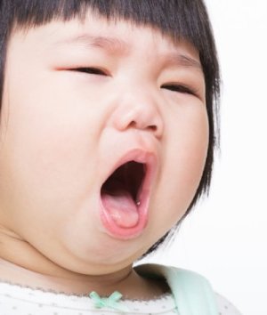 Bayi batuk pasti membuat orang tua bingung dan resah. Untuk itu, yuk cari tahu cara cepat mengatasi batuk pada bayi di rumah tanpa obat!