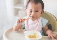 Pilihan Makanan dan Tips MPASI untuk Bayi 11 Bulan