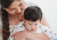 9 Manfaat Membacakan Dongeng untuk Bayi 