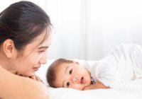 10 Hal yang Tidak Boleh Dilakukan pada Bayi 2 Bulan